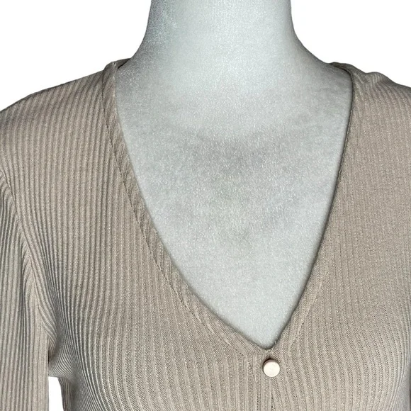 Altat’d State Ribbed Babydoll Cream Top Bishop Sleeves Size Medium NWT - Picture 5 of 13